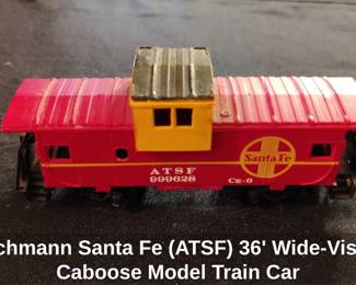 Bachmann Santa Fe ATSF  WideVision Caboose Model Train Car