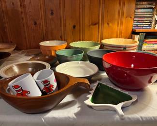 Great selection of Mixing Bowls and Serving Bowls 