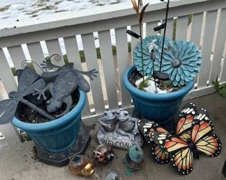 yard art