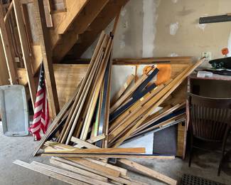 Hardwood floor material 