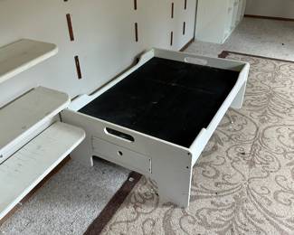 Kid play table