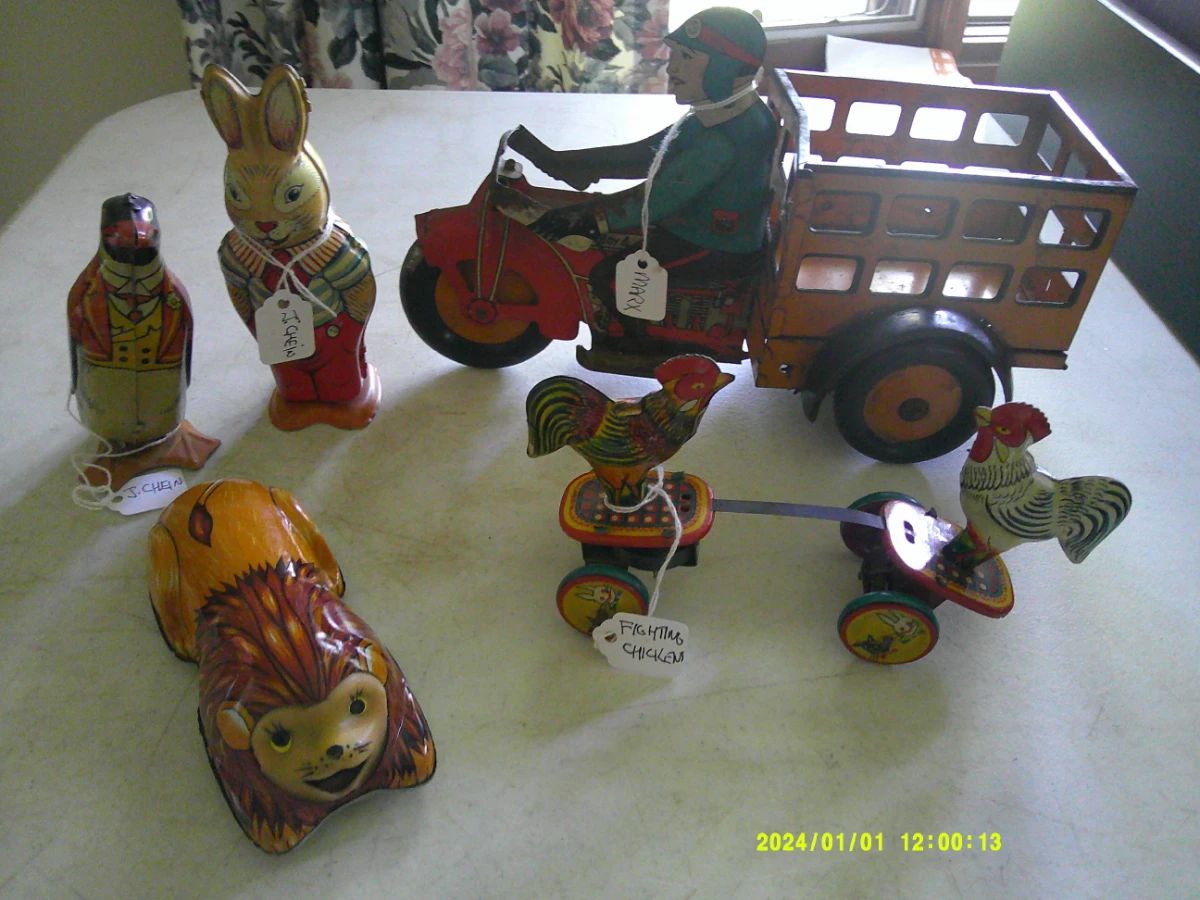 Tin Toys    Marx  and Chein