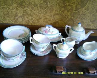 Vintage Child's Tea Set