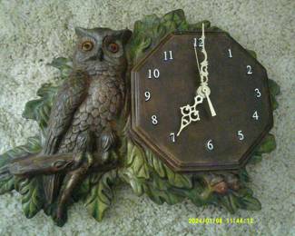 Owl clock