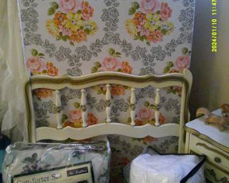 French Provincial Twin Bed w/Mattres