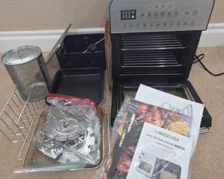 Lot #181 - GoWISE USA Ultra Air Fryer Oven GW44803/GW44804 with Digital Controls & Accessories