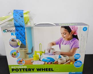 Lot #65 - Discovery Kids Motorized Pottery Wheel Kit with Paints, Brushes, and Mosaic Tiles for Kids