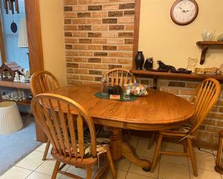 Beautiful oak dinette set