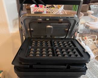 Waffle maker