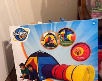 Play tent