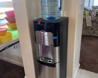 Water dispenser
