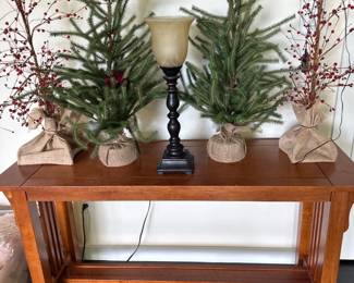 Console table & holiday decor