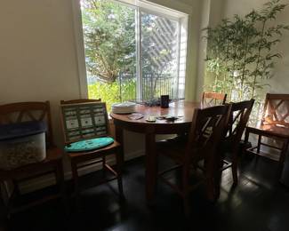 Dining table set