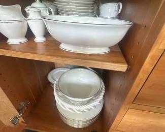 Lenox dish set