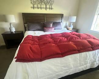 King bedframe