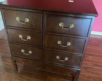 Great looking TV cabinet- would make a great bar!