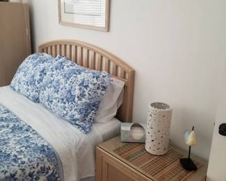 Queen bedroom suite: bed, nightstands, armoire and mirror