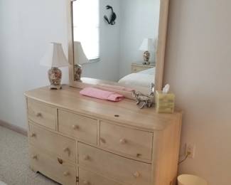Queen bedroom suite: dresser with mirror