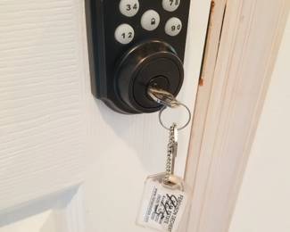 Electronic lock