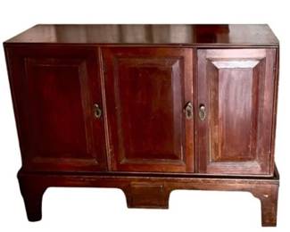Mid Century Mahogany Console With Bracket Feet & Raised Panel Inset Cupboard Doors
