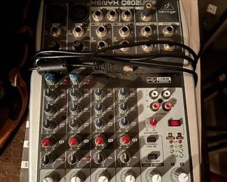 Xenyx Q802USB Analog Mixer