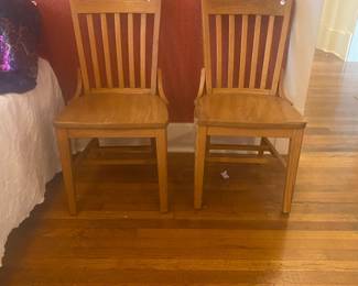 4 Vintage Wood chairs