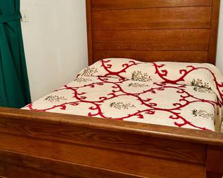 Antique Wood Bedframe (full size)