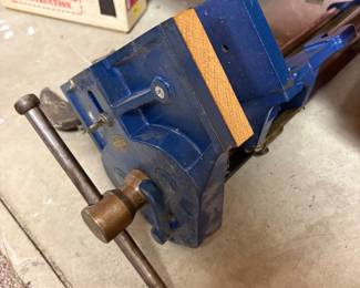 Record ( made in England )  52 1/2 woodworkers vise 