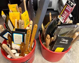 Tons of Quality paint brushes ( Purdy, etc() 