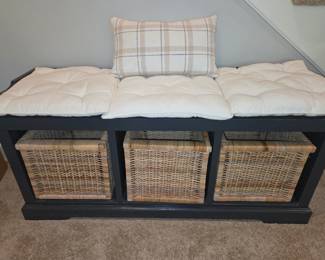 Bench w/storage