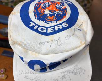 DETROIT TIGERS HATS AUTOGRAPHED 1980'S