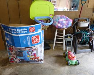 Outdoor kid's toys, hose