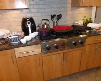 Assorted Kitchenware