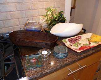 Assorted Kitchenware