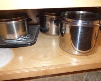 Assorted Kitchenware
