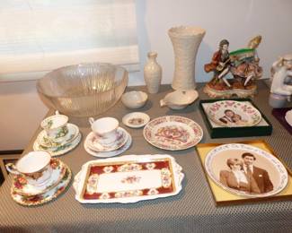 Assorted bric-a-brac