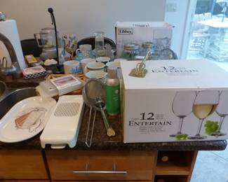 Assorted Kitchenware
