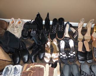 Women's shoes sizes 7-8.5