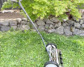 32 GreatStatesManualReelLawnMower
