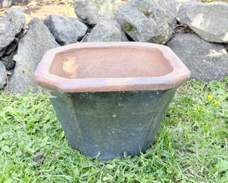 146 OutdoorCeramicPot