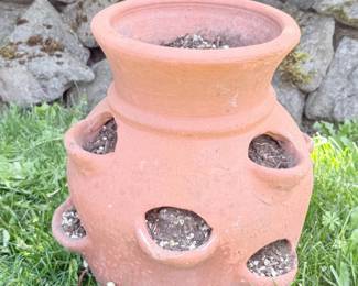 26 OutdoorTerraCottaPot