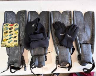 101 ApolloBioFinProSplitFinsDeepSeeBootsHarveysDivingGloves
