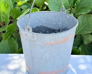 109 GalvanizedMetalBucket