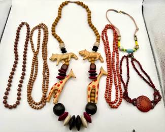 Fun Safari Necklace & More!