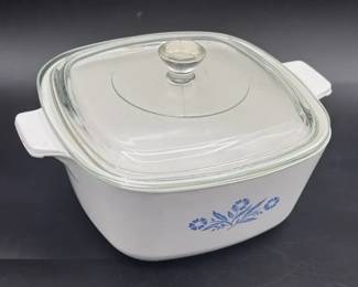 Corning Ware 1 3/4 Quart Casserole Dish with Lid — Cornflower Blue Pattern