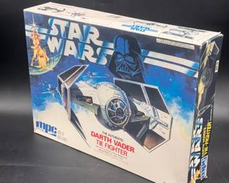 Star Wars Darth Vaders Tie-Fighter Scale Model Kit