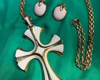 Collectible Costume Jewelry