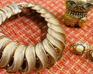 Collectible Costume Jewelry