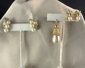 Collectible Costume Jewelry