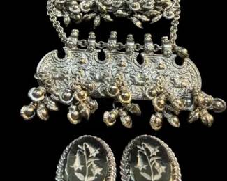 Collectible Costume Jewelry